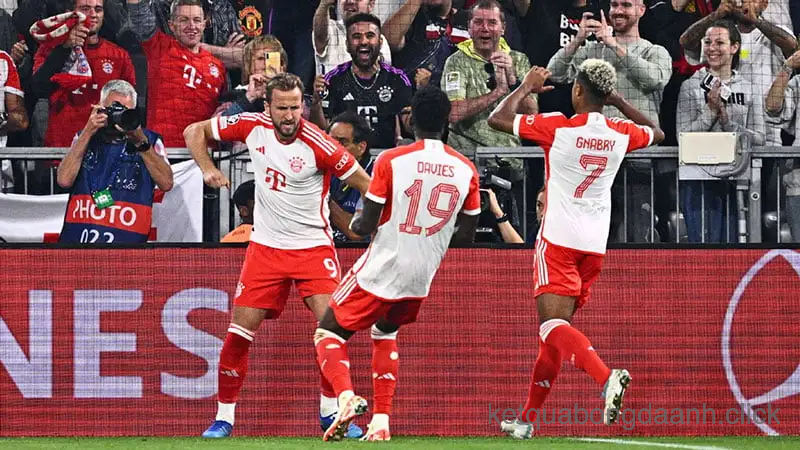 Hùm xám Bayern vẫn già dặn hơn một Man Utd đang xuống tinh thần