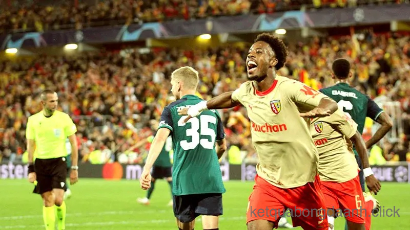 RC Lens lập kỳ tích